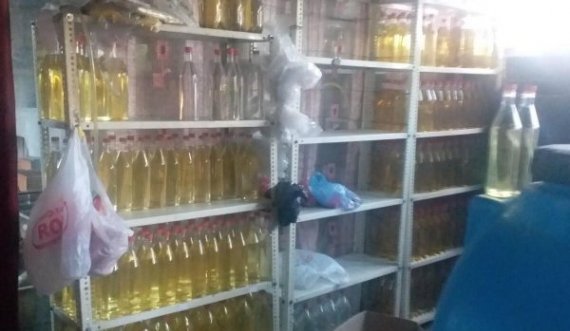Kapen 15.000 mijë litra alkool i prodhuar ilegalisht në Gjakovë
