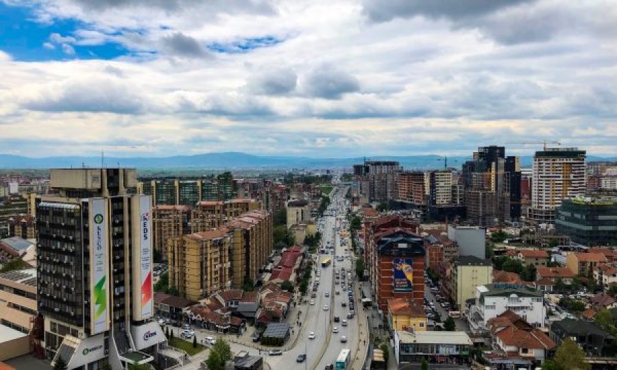 Prindërit nga Prishtina e raportojnë në polici zhdukjen e vajzave