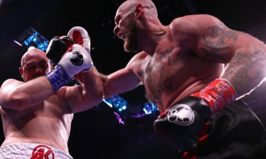 Boksieri paralajmërohet të mos i fryjë hundës më, pasi u rrah brutalisht në ring