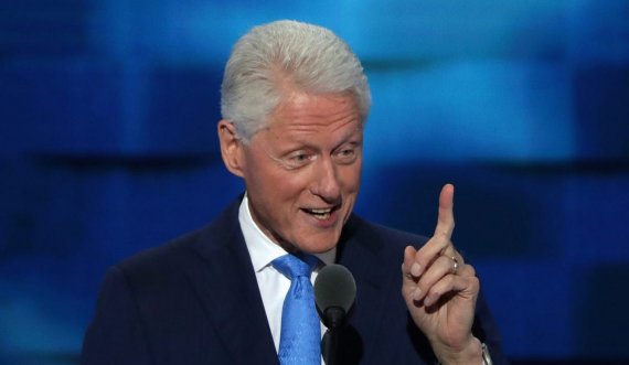 Ish-presidenti Bill Clinton shtrohet në spital