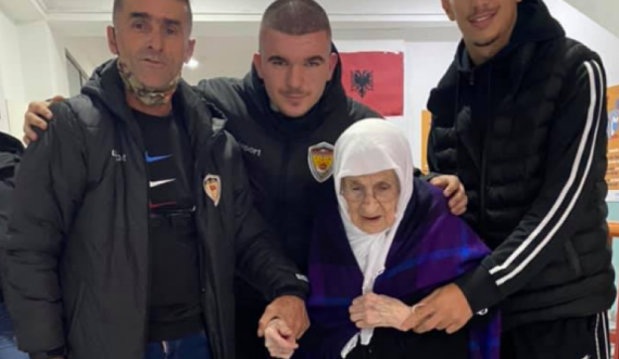 Edhe 109 vjeçarja voton në Prizren