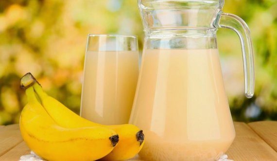 Përse lëngu i bananes është kaq i shëndetshëm 