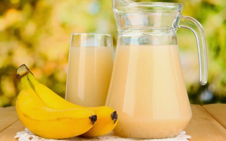 Përse lëngu i bananes është kaq i shëndetshëm 