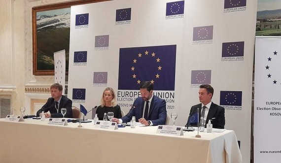 Von Cramon: Jemi duke punuar që shumë shpejt të liberalizohen vizat për Kosovën