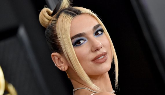 Dua Lipa mahnit sërish me stilin e veshjes, vjen e veçantë në imazhet e reja