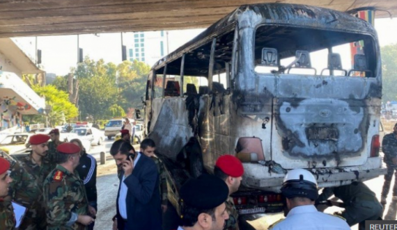 Së paku 13 të vdekur nga shpërthimi në një autobus