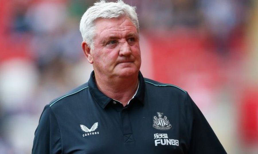 Sheikët e Newcastle United e shkarkojnë trajnerin Steve Bruce