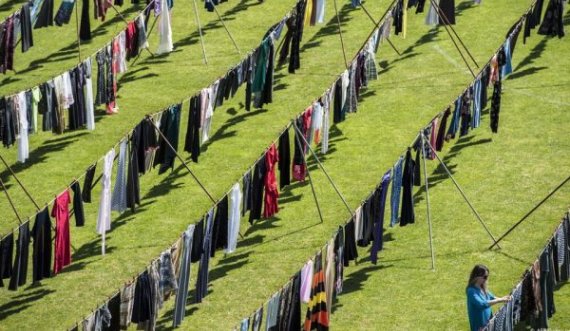Marsh në Nju Jork për viktimat e dhunës seksuale në Kosovë