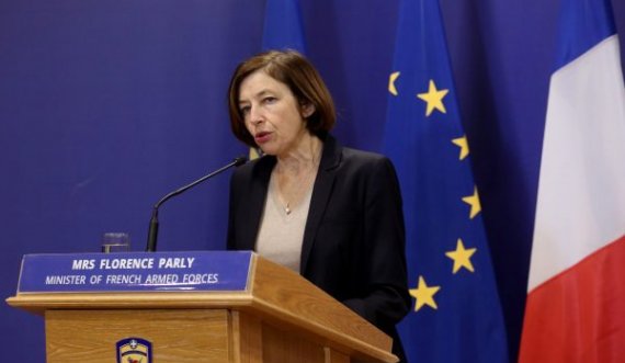 Pasi kërcënoi me sanksione, Franca “ligjëron” në NATO: Mos u tutni