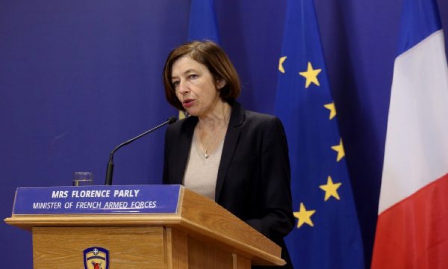 Pasi kërcënoi me sanksione, Franca “ligjëron” në NATO: Mos u tutni