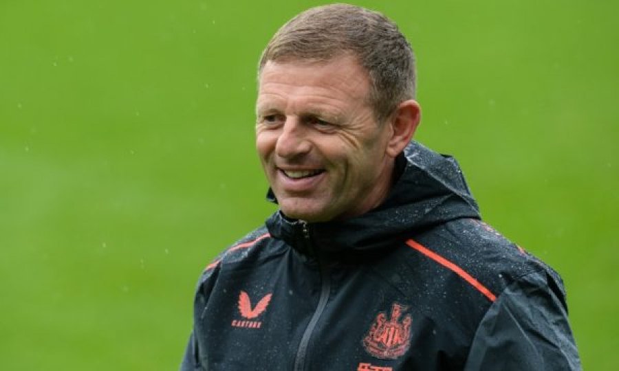 Newcastle emëron trajnerin e ri, pas shkarkimit të Steve Bruce