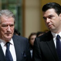 Lulzim Basha: Zotit mund t’i kem hyrë në hak, por Sali Berishës jo