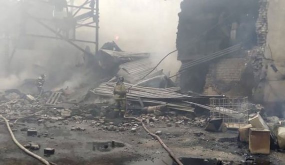 Tragjedi: Shpërthimi i fuqishëm në fabrikë i merr jetën 17 punonjësve