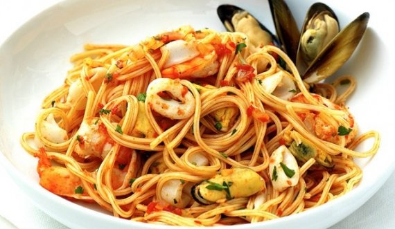 Receta e Pepës: Linguine me fruta deti