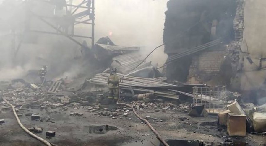 Tragjedi: Shpërthimi i fuqishëm në fabrikë i merr jetën 17 punonjësve