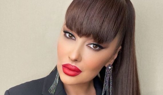 Diva Adelina Ismaili për të gjithë fansat vjen me 'Popturi 2022'