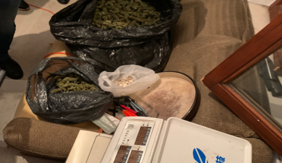 Operacion policor, konfiskohen thasë me drogë në Suharekë