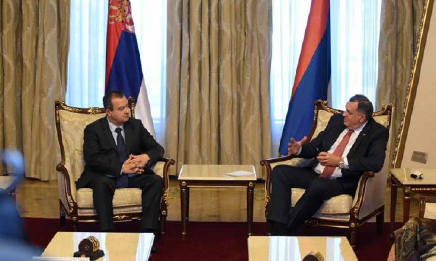 Dodik s’heq dorë nga shpërbërja e Bosnjës, Daçiq: Mund të llogarisë në mbështetjen e Serbisë
