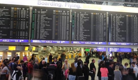 SHBA do të lejojë hyrjen e shtetasve të huaj përmes transportit ajror, këto janë kushtet
