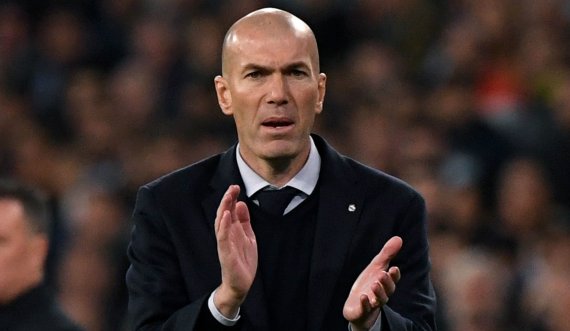 Manchester United rrit ofertën për Zidane