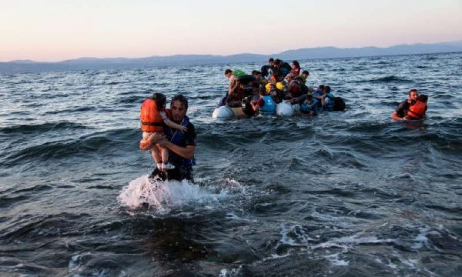 Tragjedi në ujërat greke, mbytet gruaja dhe tre fëmijë