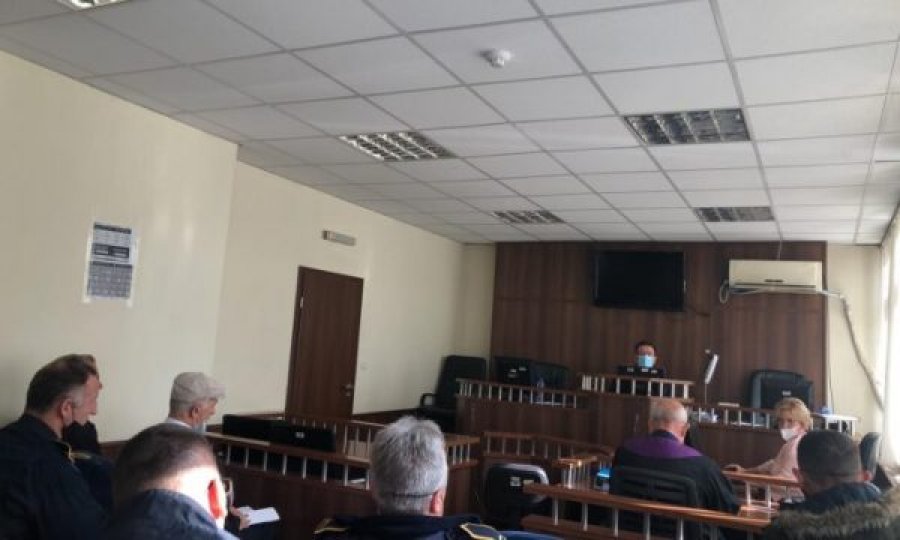 I akuzuari për vrasjen e vëllait rreth disa bagëtive deklarohet i pafajshëm në gjykatë