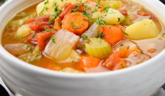 Receta e Pepës:Supë me mish viçi dhe perime