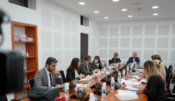 102 kandidatë do të intervistohen për anëtarë të Bordit të RTK-së, eliminohen 30 të tjerë
