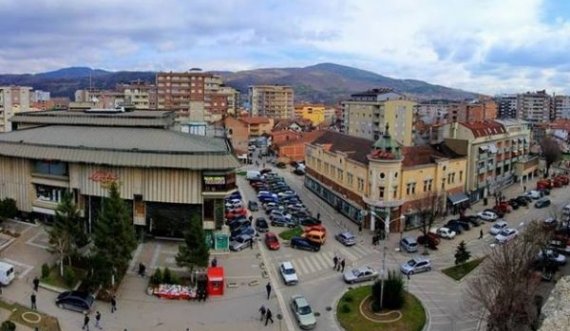 Të dyshuarit për vrasjen në Mitrovicë ndodhen në arrati