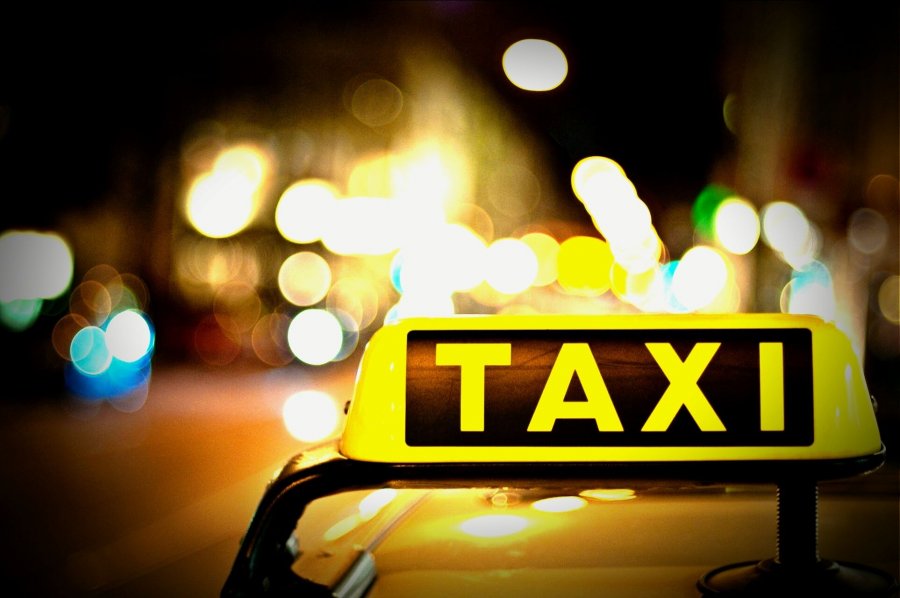 Paga deri në 6 mijë euro, shteti që po kërkon taksistë kriteret që duhen plotësuar