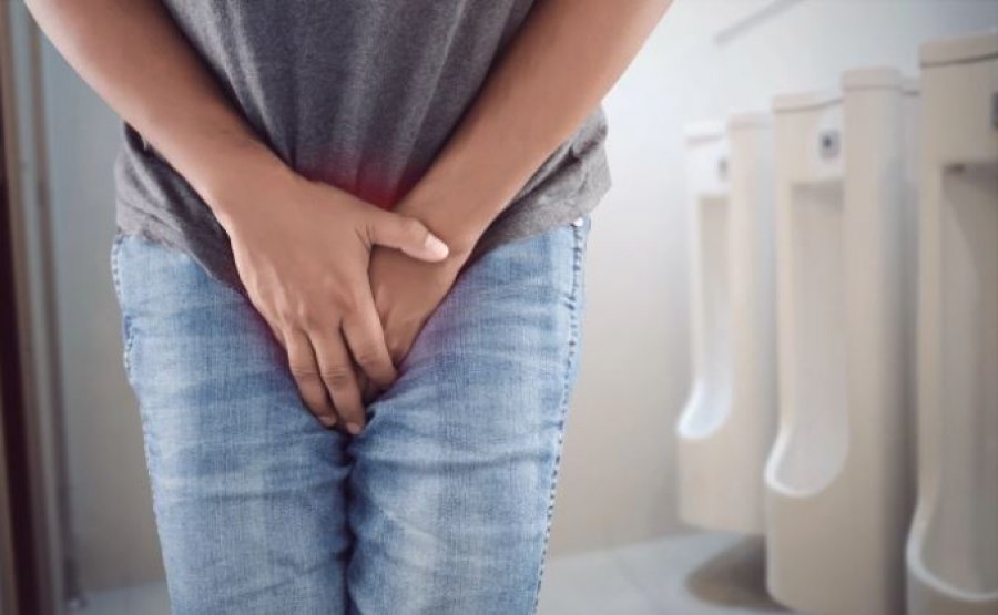 Urinoni shpesh gjatë natës? Mjekët zbulojnë problemet shëndetësore nga të cilat mund të vuani