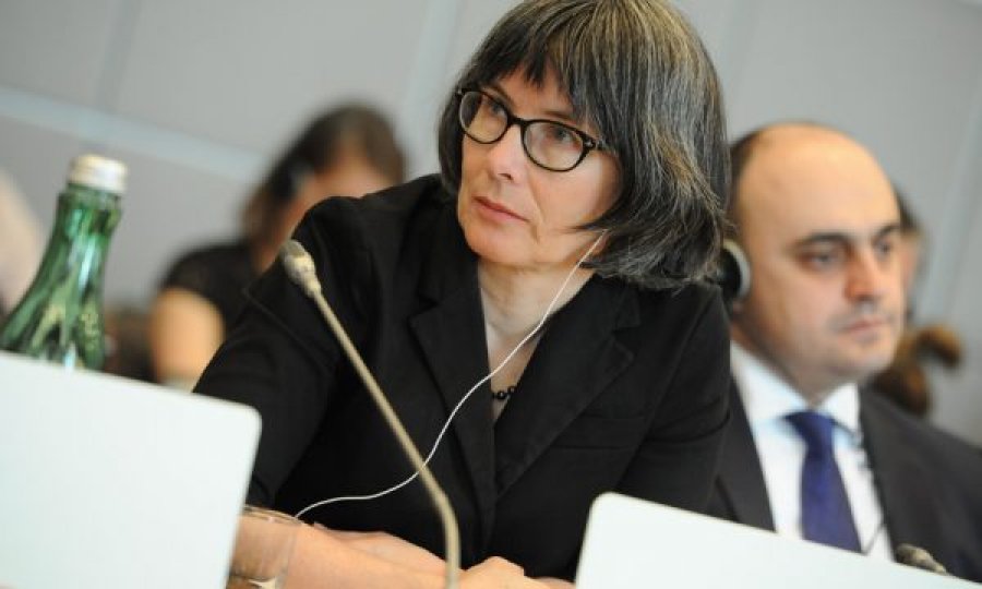 Ambasadorja e Britanisë në Beograd flet për aksionet në veri të Kosovës: Dialogu varet vetëm nga palët