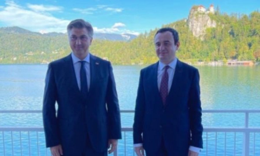 Albin Kurti takohet me kryeministrin kroat 