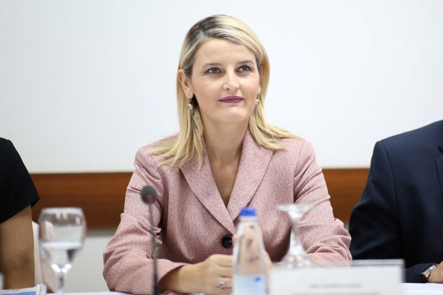 Dhurata Hoxha dhe të tjerët sot dalin para gjykatës për korrupsion