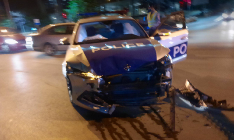Aksidentohet rëndë vetura policore në Prishtinë, pesë persona të lënduar