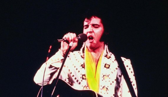 Kostumi dhe pelerina ikonike e Elvis Presley-t do të dalin në ankand për shumën marramendëse!