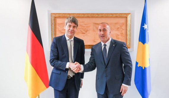 Vdes ambasadori i Gjermanisë në Kinë/ Haradinaj: Vdekja e tij pos për Gjermaninë është humbje edhe për Kosovën