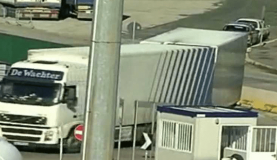 Gjendet kokainë në Portin e Durrësit, Policia çmonton kontejnerin me banane