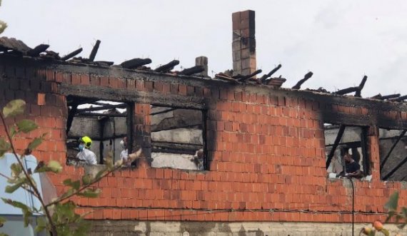 Tragjedia në Gjakovë, flet familjari dyshon se zjarri u shkaktua nga energjia elektrike
