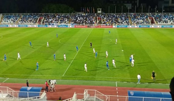 Kosova humb dy raste të arta