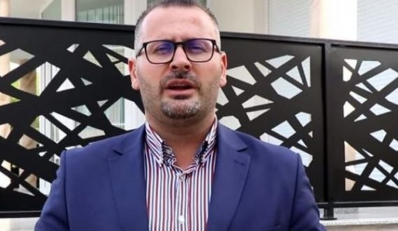 Familjari i zyrtarit të PDK’së pas varrimit: Nuk i patëm hak askujt, ne jemi vrarë në shtëpinë tonë