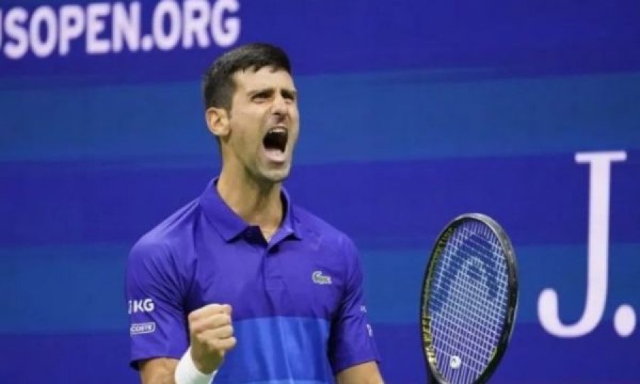 Djokovic kalon në finale, shumë pranë të shkruajë historinë