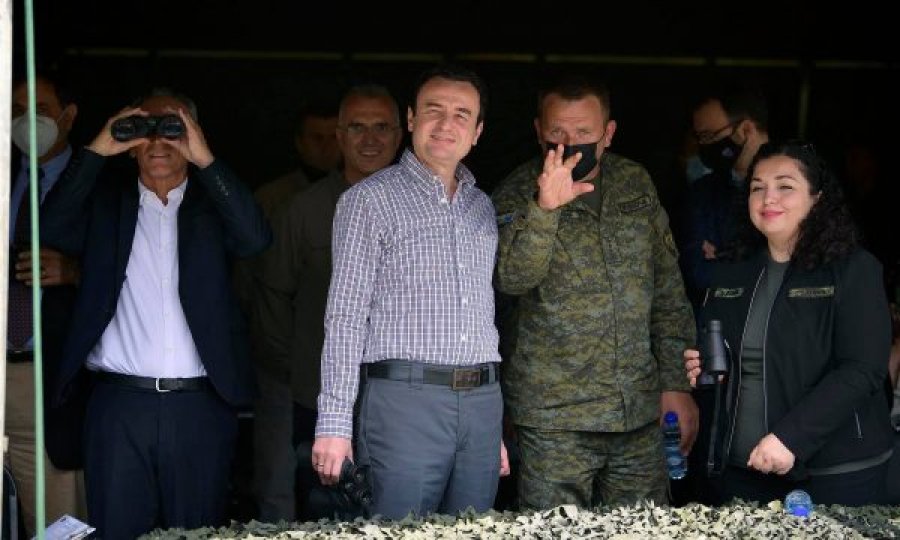 A do të tërhiqen forcat amerikane edhe nga Kosova, flet kryeministri Kurti