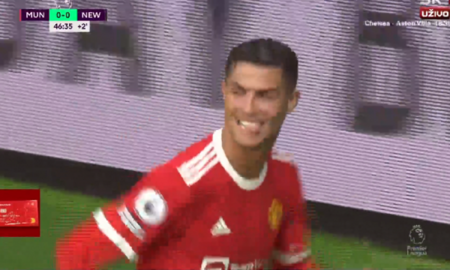 Cristiano Ronaldo shënon gol në debutimin e tij për Manchesterin