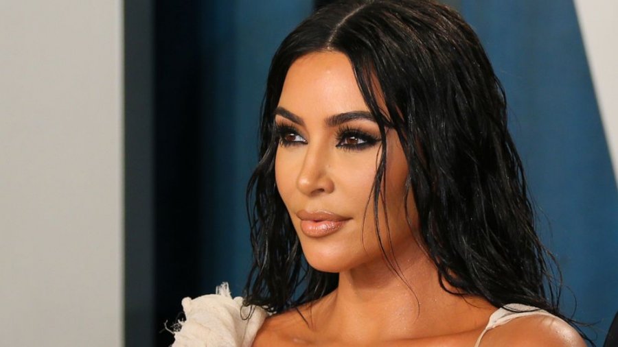  Kim Kardashian në luftë ligjore me fqinjët, kjo është arsyeja 