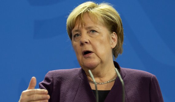  Merkel: Fillimisht Kosova dhe Serbia duhet t’i zgjidhin të gjitha problemet tjera, pastaj të bisedohet për pavarësinë 