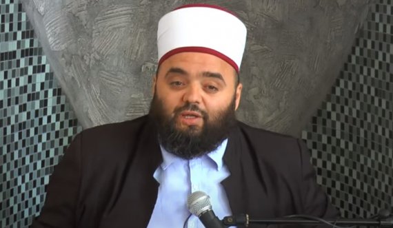  Hoxha Fatmir Latifaj: Kush e fyen flamurin tonë kombëtar në emër të Islamit, ai është armik i Islamit 