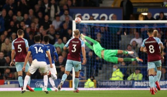  Dramë në “Goodison Park”, Evertoni bën përmbysje spektakolare 