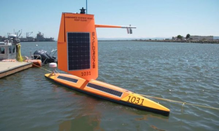 Ndërtohen anijet robotike që do të paralajmërojnë stuhitë oqeanike