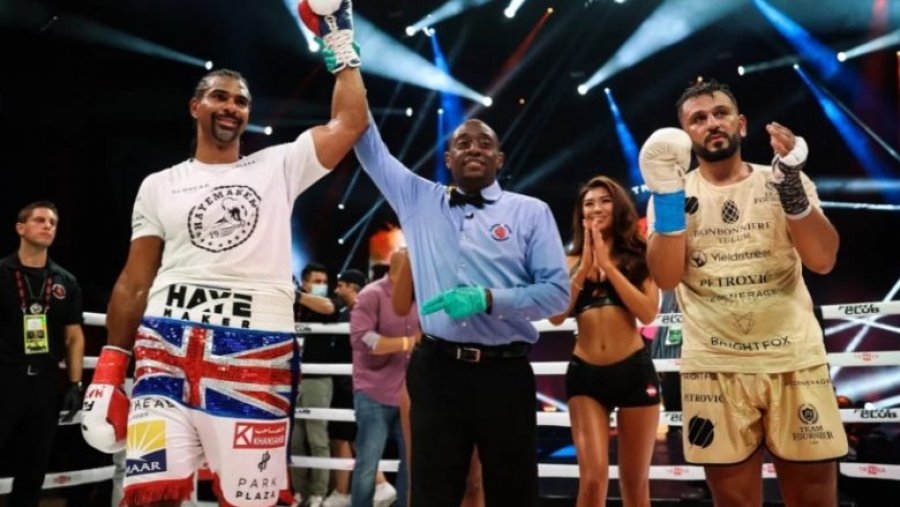 David Haye rikthehet me fitore në boks, i kërkon përballje Tyson Furyt